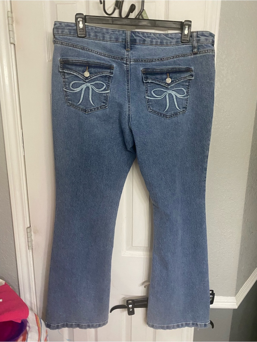 NWT BoW BUTT Women's Light Blue Bootcut Jeans